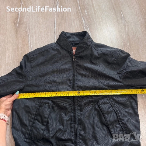 Мъжко бомбър яке Hugo Boss Vintage размер 52 L черно, снимка 10 - Якета - 52165153