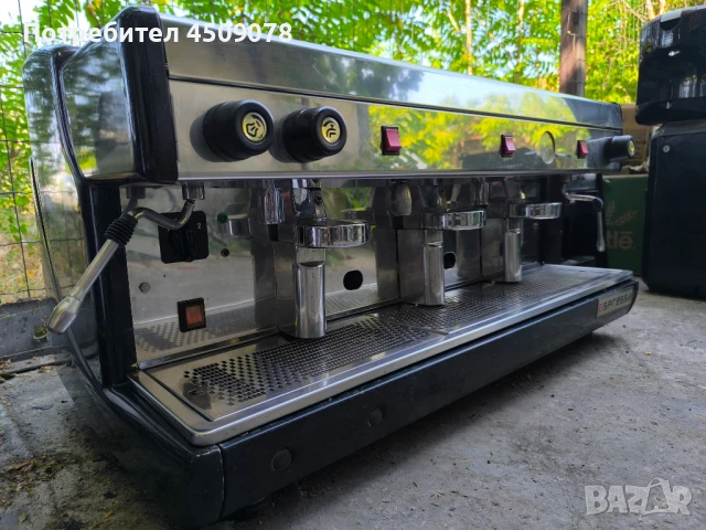 Професионална КАФЕ МАШИНА / Espresso, снимка 1