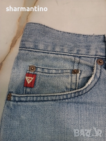 Къси дънки Guess - 9 лв, снимка 7 - Дънки - 52921027