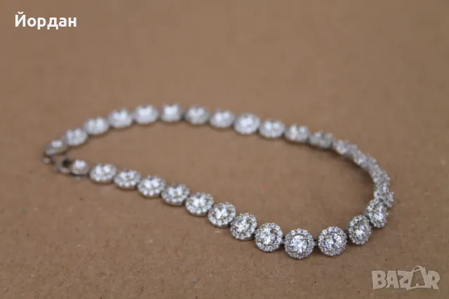 Дамска  гривна от бяло злато 