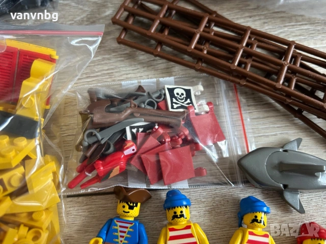 Lego Pirates 6285 Black Seas Barracuda (Dark Shark), снимка 4 - Колекции - 53861375