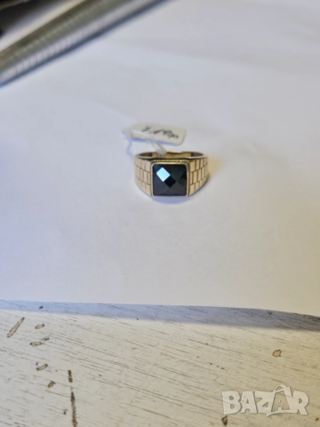 Мъжки пръстен с черен камък 585/14к 7.19гр, снимка 4 - Пръстени - 51499408