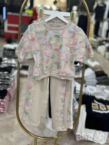 дамски екипи 