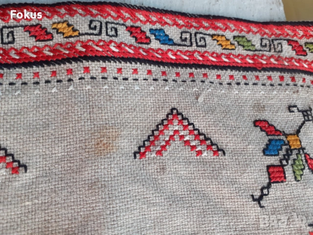 Каре бродерия шевица фолклор, снимка 3 - Антикварни и старинни предмети - 53413136