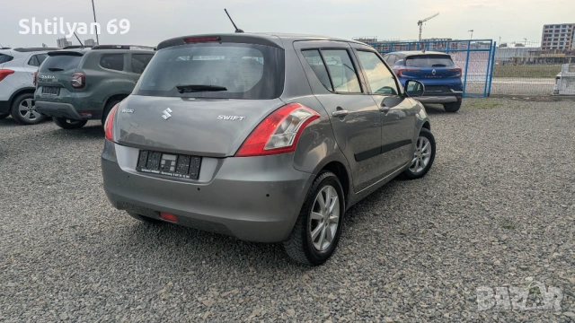 Сузуки Суифт 1.3i, снимка 4 - Автомобили и джипове - 53723900