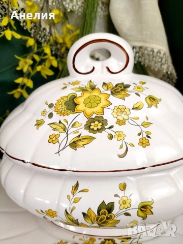 Комплект съд за сервиране и плато от Италия , снимка 2 - Чинии - 51826445