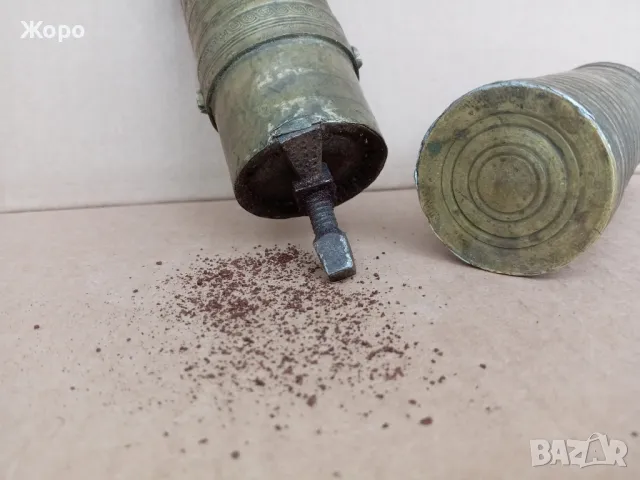 стара възрожденска мелничка за кафе с тугра 18ти век МЕЛНИЦА, снимка 5 - Антикварни и старинни предмети - 49881634