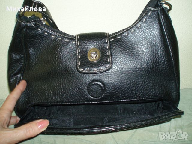 Черна дамска чанта, снимка 3 - Чанти - 45321475