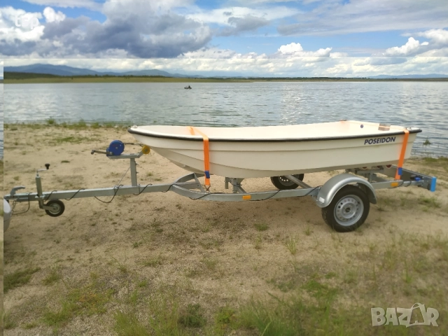 Лодка тримаран Poseidon 345 и Yamaha 8 hp, снимка 8 - Воден транспорт - 52486063
