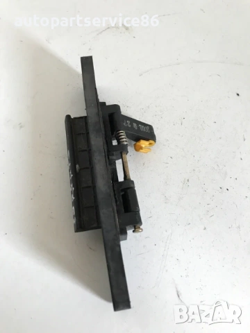 Дръжка за отваряне на заден капак заден за KIA Sorento 2.5 CRDi (2002-2006), снимка 3 - Части - 53322580