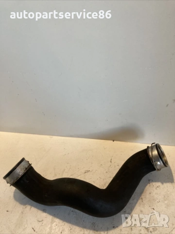 Маркуч за интеркулер за Mercedes W211 V6 E280 CDI (2007) A2115282682