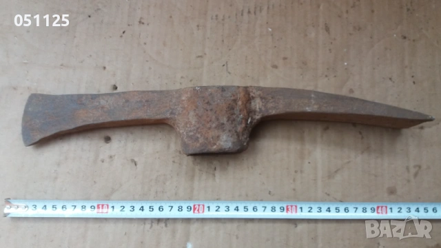 масивна кирко - брадва 