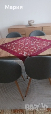 Новогодишни покривки за маса 2 броя, снимка 2 - Покривки за маси - 52584126