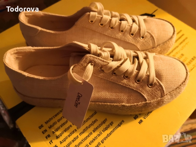 Дамски спортни еспадрили 40