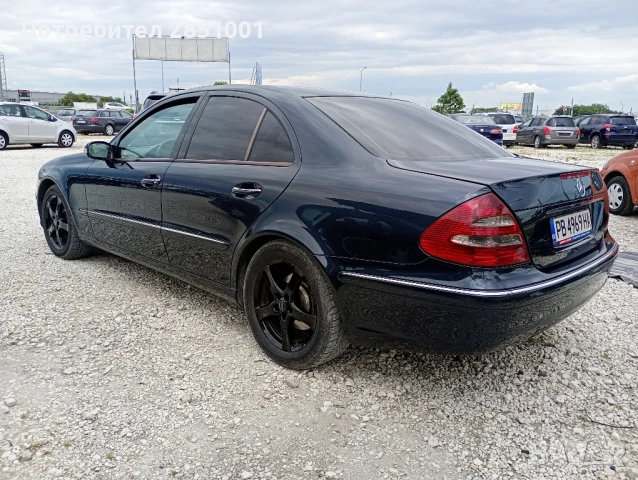 Мерцедес Е220CDI, снимка 4 - Автомобили и джипове - 50472351