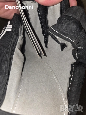 Ръкавици за хокей Sherwood, снимка 3 - Зимни спортове - 53461831