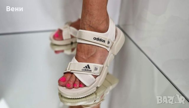Дамски сандали Adidas Реплика ААА+
, снимка 2 - Сандали - 46475819