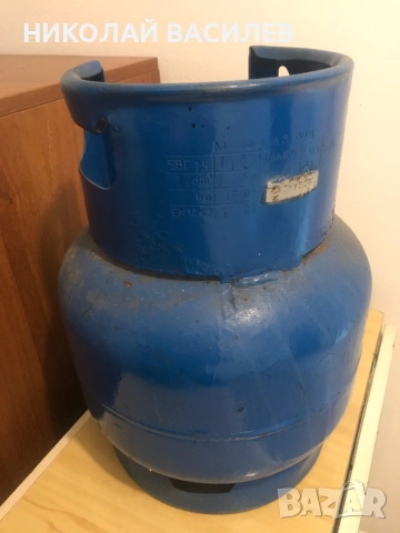 Продава  се. /. 15  килограма  .