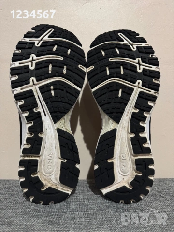 BROOKS Adrenaline GTS 18., снимка 6 - Маратонки - 54188749