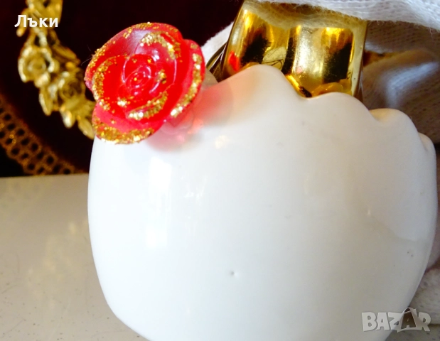 Порцеланова фигура Заек в яйчена черупка,позлата. , снимка 2 - Статуетки - 52595529