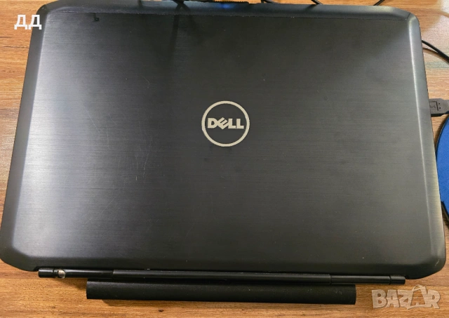 Батерията му държи много!  - Лаптоп Dell  4GB RAM, 240GB HDD, Intel core i3, DVD RW, снимка 5 - Лаптопи за дома - 54175650