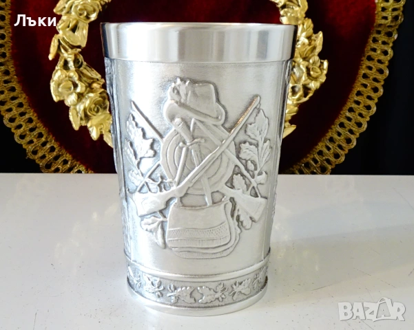 Калаена халба с ловни сцени Куче,Дивеч,Елен,Пушки. , снимка 3 - Антикварни и старинни предмети - 53660686