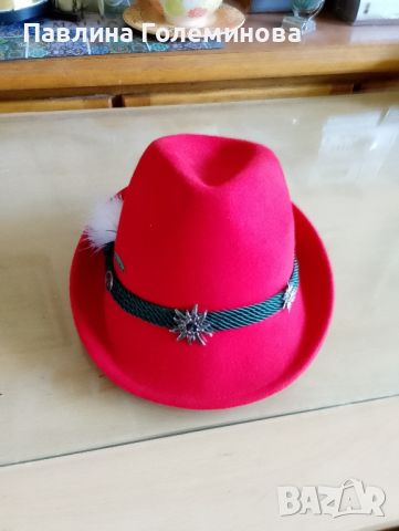 дамска филцова шапка , снимка 1 - Шапки - 45686188