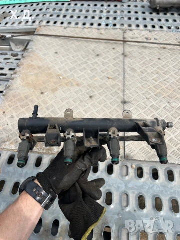 Бензинова рейка Беру с дюзи Ситроен Ц2 1.4i 75кс 2003г