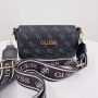 дамска кожена чанта guess , снимка 1