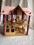 дървена къща за кукли, снимка 1 - Кукли - 45606195