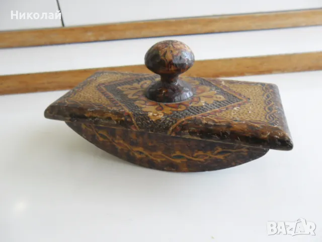 Красива дървена попивателна 