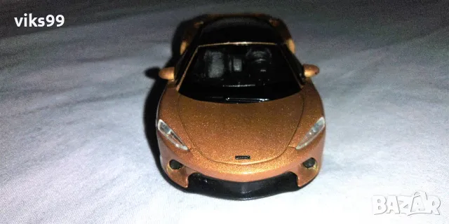 Метална количка McLAREN GT 2019 WELLY - Мащаб 1:34, снимка 7 - Колекции - 49083596