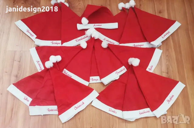 коледни шапки с име по поръчка 🎅🎅🎅, снимка 1 - Коледни подаръци - 48071325