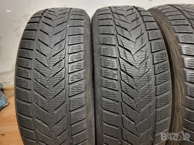 235/55/19 Vredestein / зимни гуми , снимка 2 - Гуми и джанти - 51724676