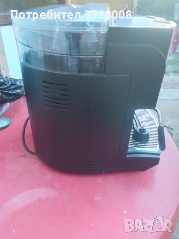 Кафе машина чисто нова работи с мляно кафе и с кафе на зърна , снимка 5 - Кафемашини - 45918223