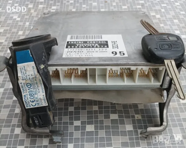 Компютър двигател / ECU 89661-13070 за Toyota Corolla Verso I 1.6 VVT-i 3ZZ-FE, снимка 2 - Части - 49856224