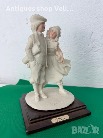 Колекционерска фигура Capodimonte №7651 , снимка 3 - Антикварни и старинни предмети - 52573747