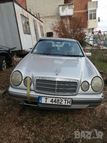 Mercedes E250TD, снимка 2 - Автомобили и джипове - 45235779