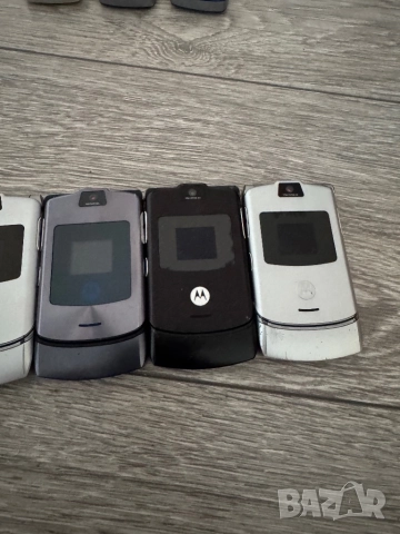 Motorola v3 черни и сиви, снимка 5 - Motorola - 52771544