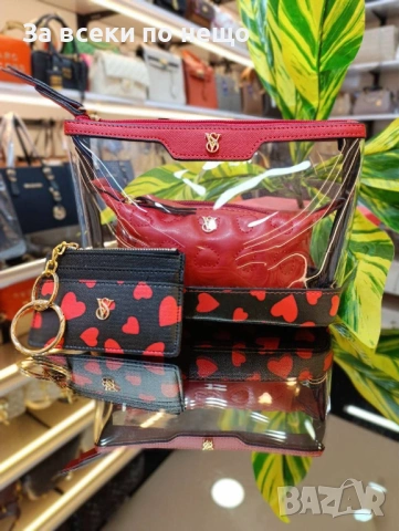 Victoria Secret Комплект Несесери За Лични Принадлежности И Визитник - Различни Цветове Код E1224, снимка 2 - Чанти - 53265511