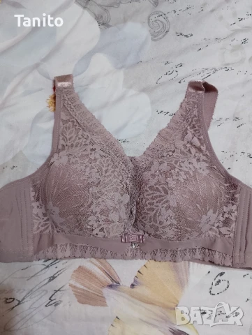 Нов дамски дантелен сутиен 
