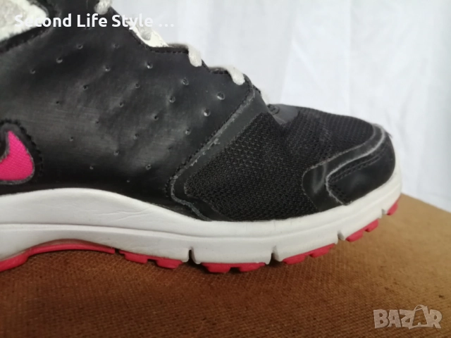 Номер 40 Nike оригинални дамски маратонки Revolution Running, снимка 11 - Маратонки - 52877940