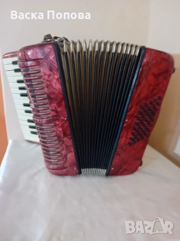 Акордеон Велтмайстер 40 баса, снимка 2 - Акордеони - 53351948