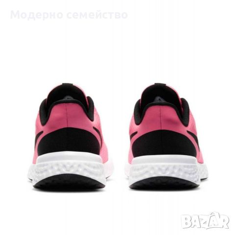 Дамски маратонки NIKE Revolution 5 Running Shoes Peach, снимка 2 - Маратонки - 46346922