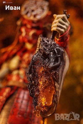 Hot Toys Deluxe - Колекционерска фигурка на Akaoni Samurai Predator Original and Deluxe version , снимка 17 - Колекции - 53812599