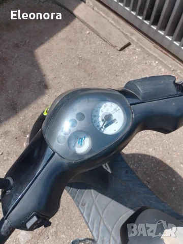 Скутер Пиаджо Зип 50 , снимка 2 - Мотоциклети и мототехника - 51237246