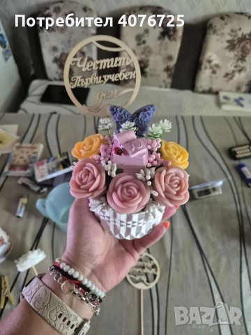 Керамични кашпи декурирани с ароматни сапунени цветя , снимка 2 - Декорация за дома - 51753026