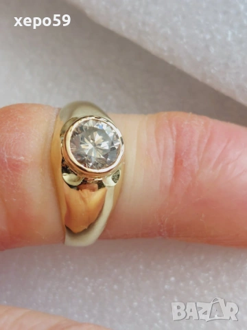 Дамски златен 14 каратов пръстен с брилянт 1,15 карата, снимка 4 - Пръстени - 53074005