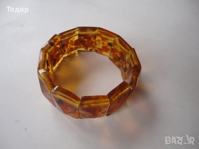 Невероятна гривна от кехлибар 1, снимка 3 - Гривни - 52839255