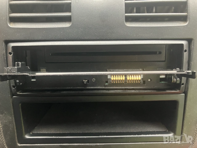 Продавам авторадио Блаупункт, снимка 7 - Радиокасетофони, транзистори - 54024433
